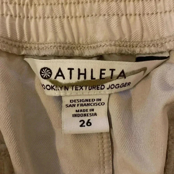 Athleta Brooklyn Jogger - NWT - size 26 - cream w ribbed side panel - Picture 2 of 7